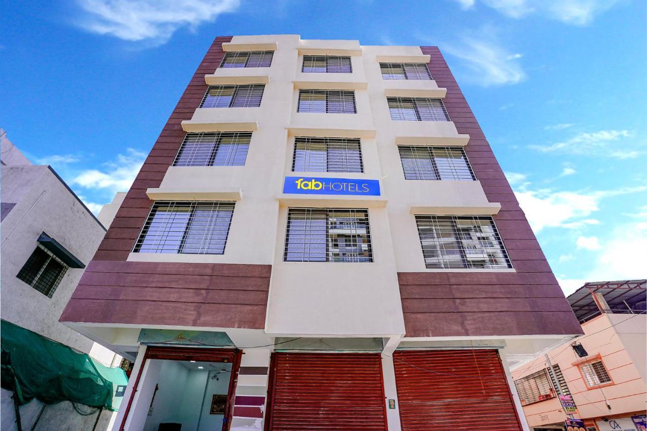 Fabhotel Crystal Inn - Nr Suvarndeep Chowk Pimpri-Chinchwad Dış mekan fotoğraf