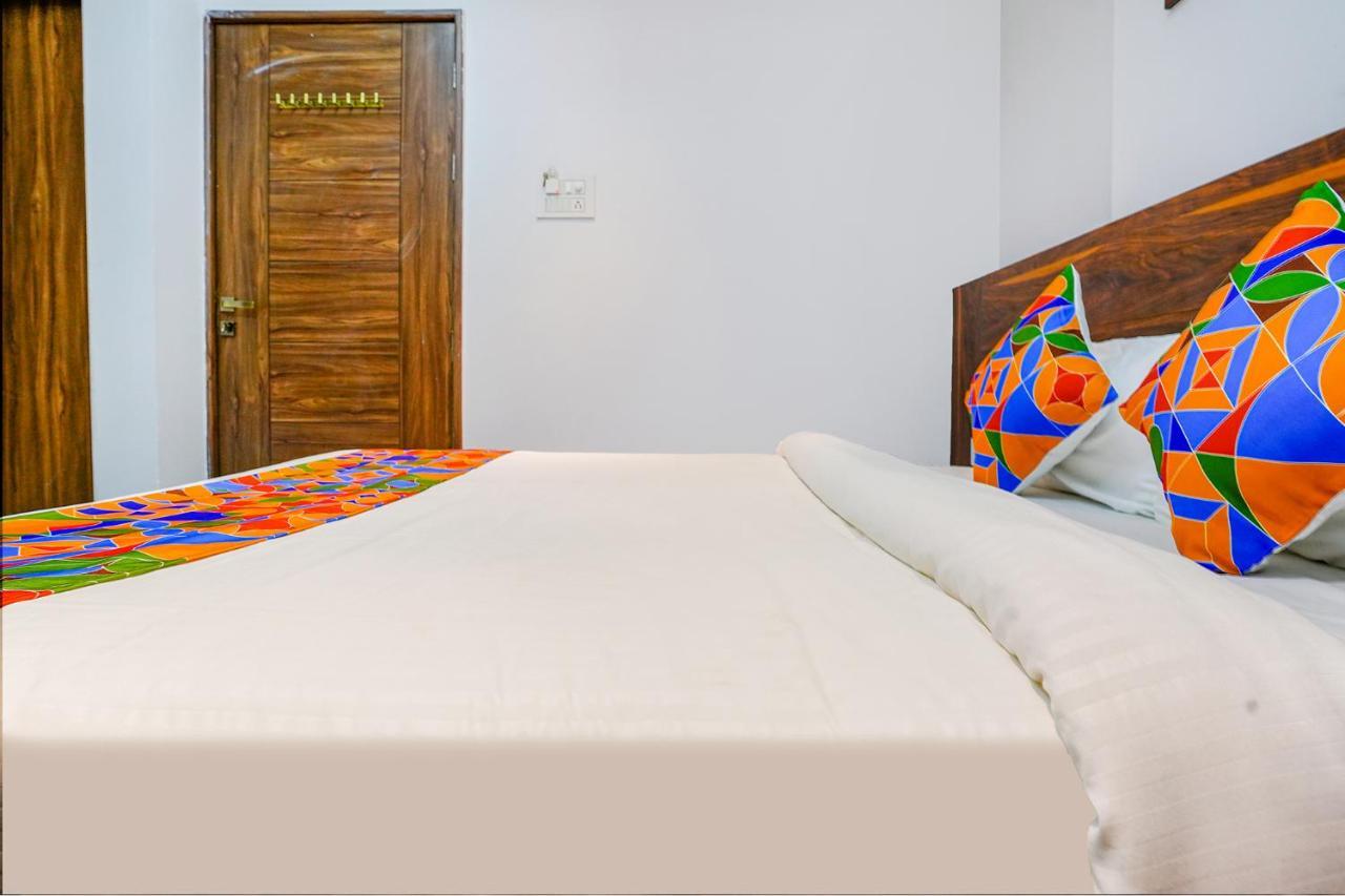 Fabhotel Crystal Inn - Nr Suvarndeep Chowk Pimpri-Chinchwad Dış mekan fotoğraf