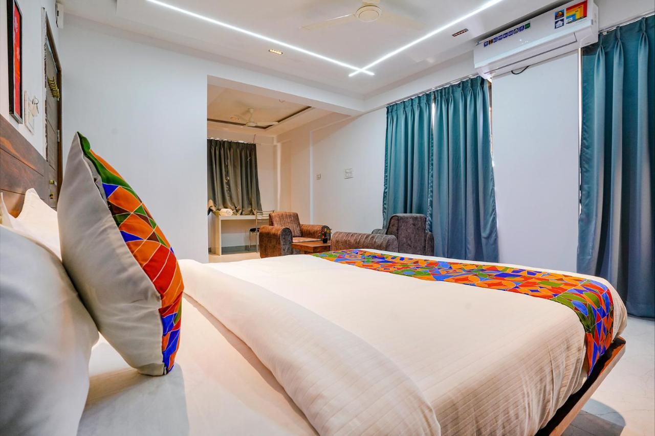 Fabhotel Crystal Inn - Nr Suvarndeep Chowk Pimpri-Chinchwad Dış mekan fotoğraf