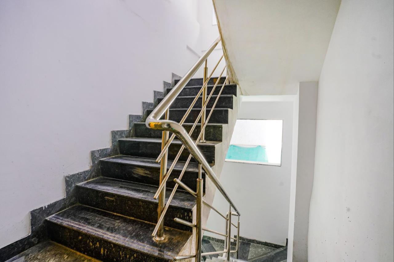 Fabhotel Crystal Inn - Nr Suvarndeep Chowk Pimpri-Chinchwad Dış mekan fotoğraf